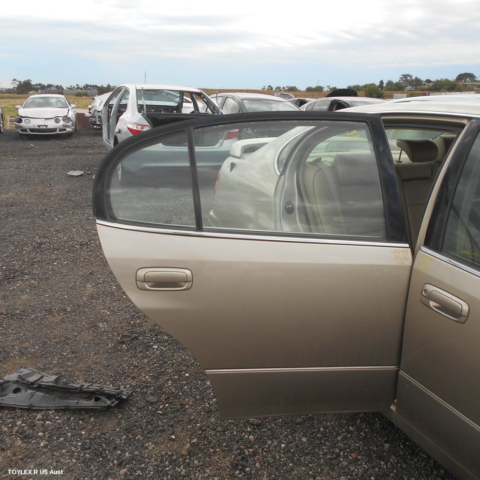 LEXUS GS 2000 Right Rear Door Sliding