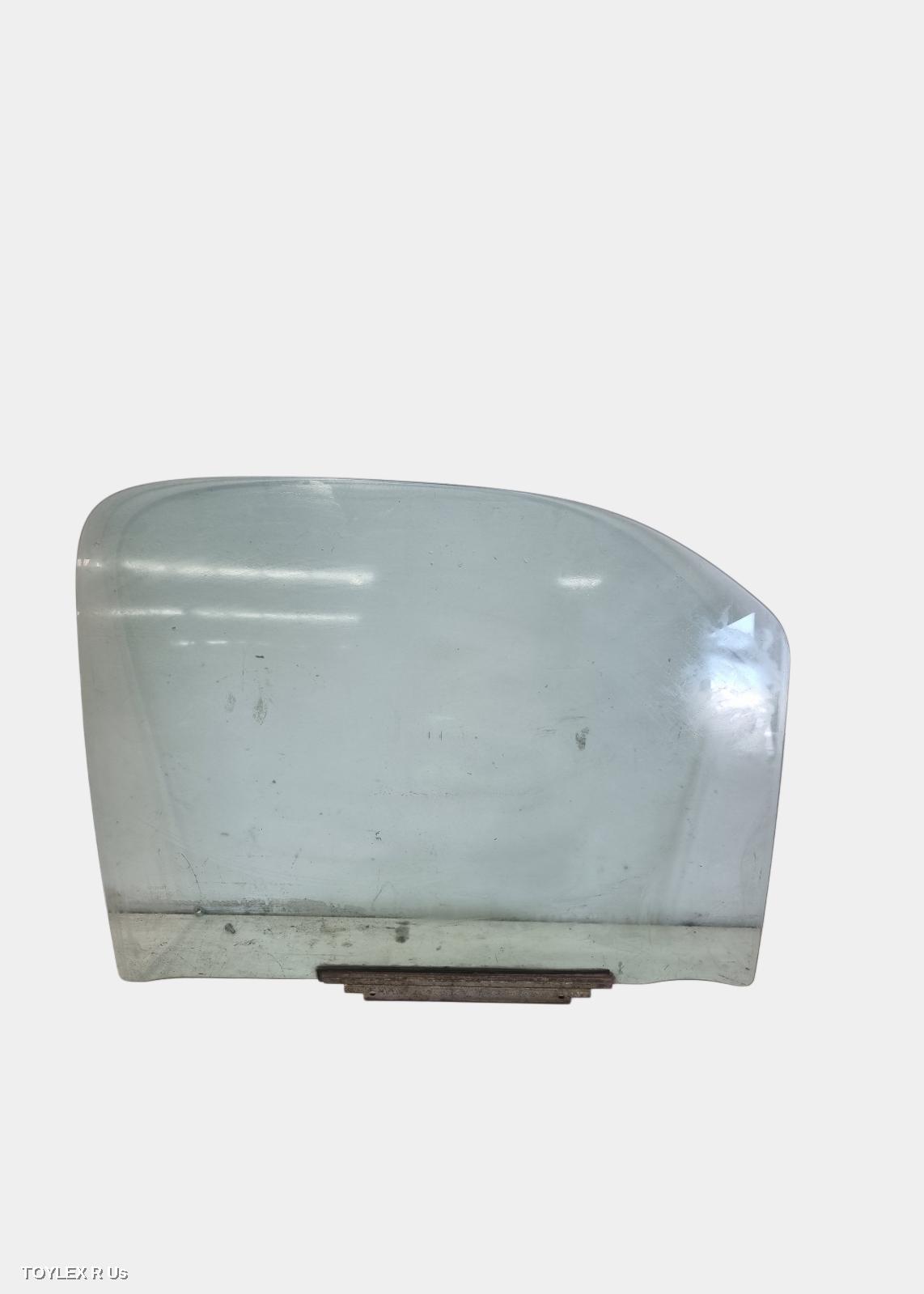 TOYOTA HILUX 1999 Right Front Door Window SINGLE/EXTRA CAB, 1/4 GLASS TYPE