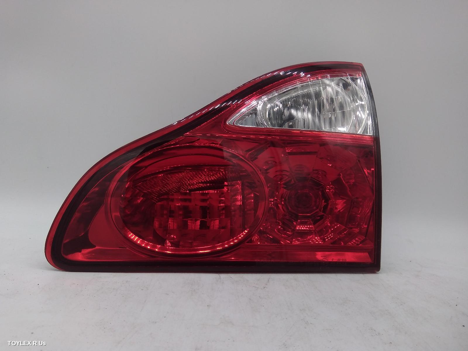 TOYOTA AVENSIS 2005 Rear Garnish TAILGATE LAMP (RH SIDE), ACM21R
