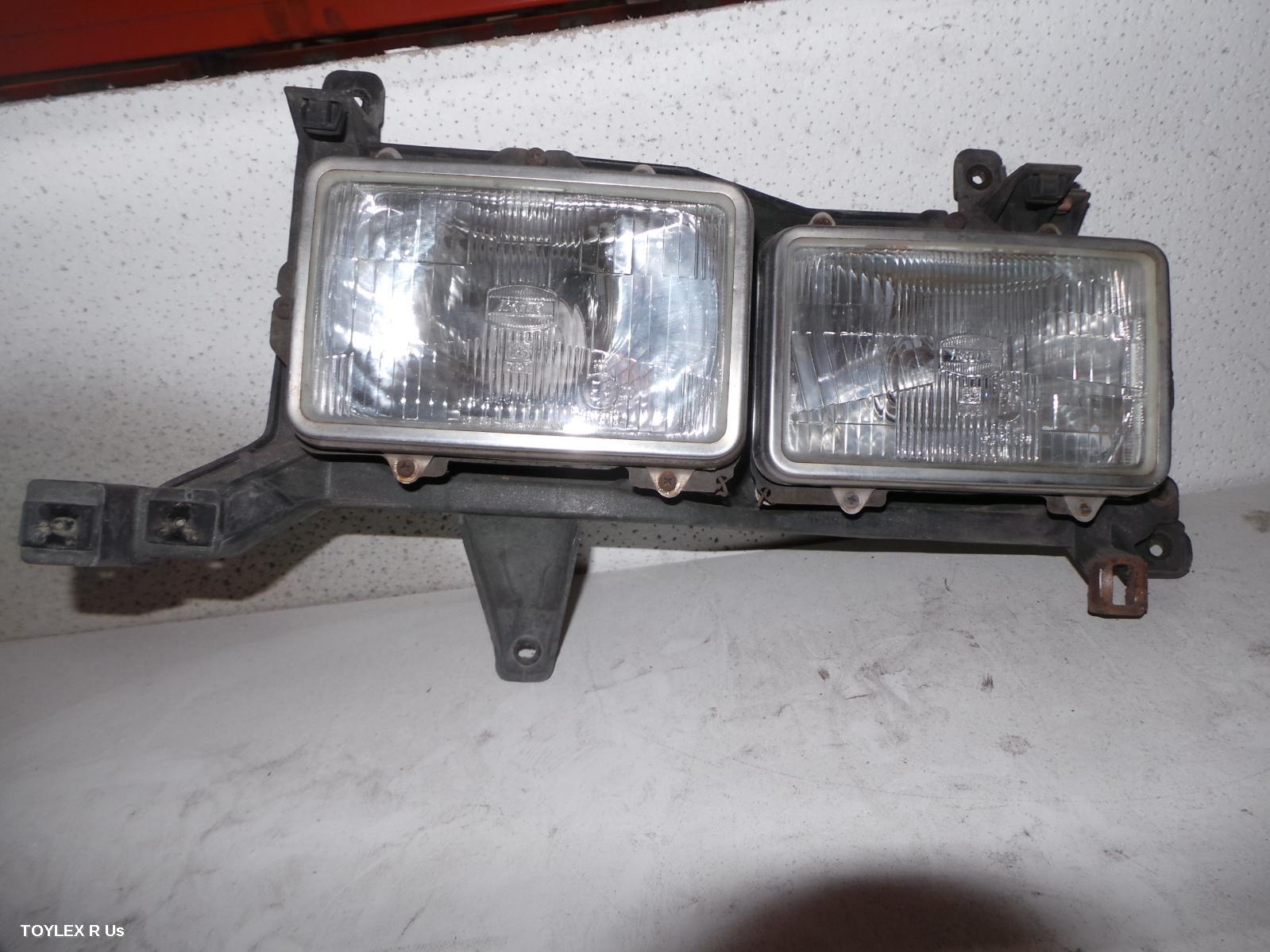 TOYOTA LANDCRUISER 1996 Left Headlamp 80 SERIES, GX/GXL, TWIN SQUARE