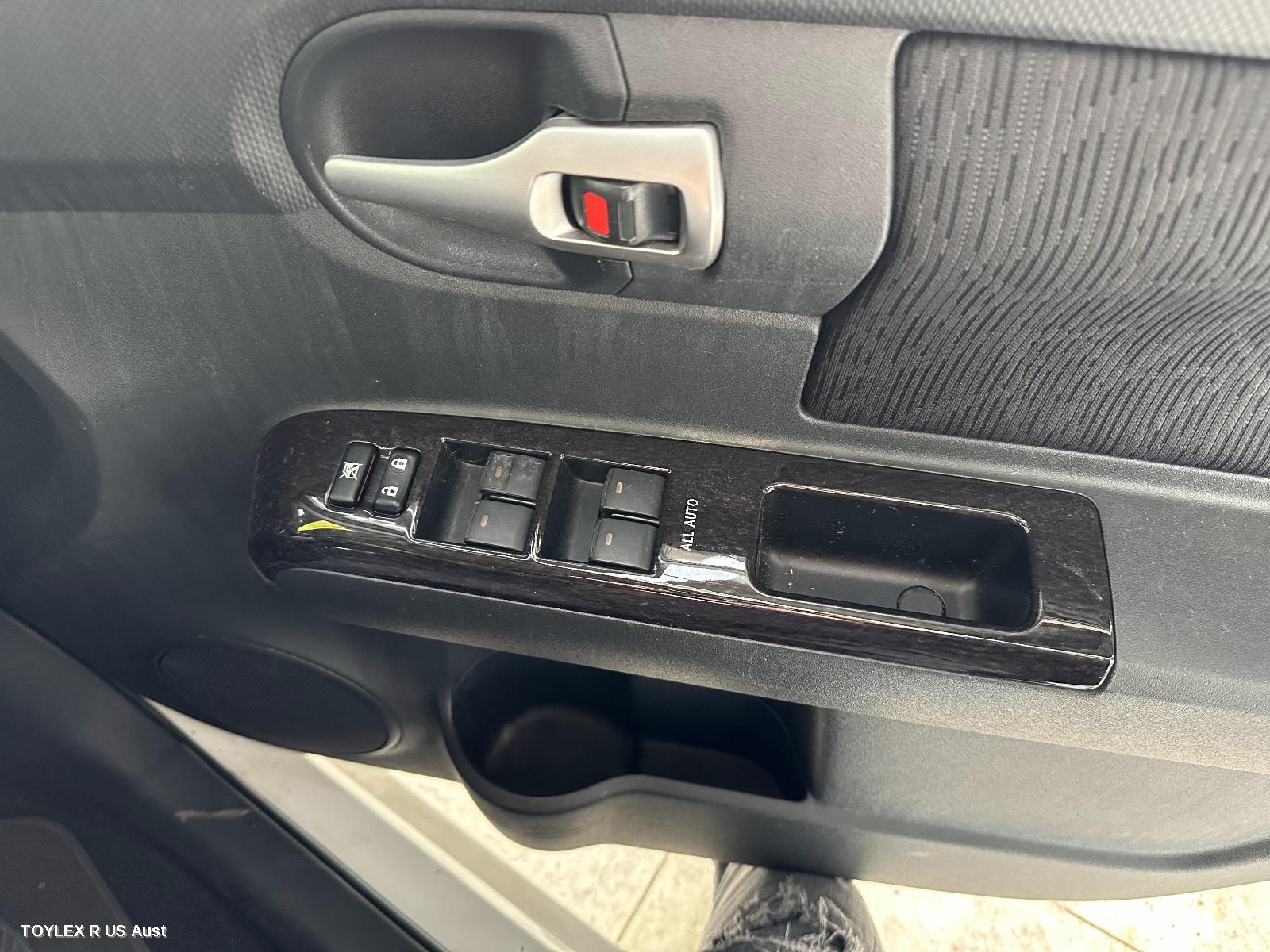 TOYOTA RUKUS 2011 Pwr Dr Wind Switch RH FRONT (MASTER SWITCH), AZE151R