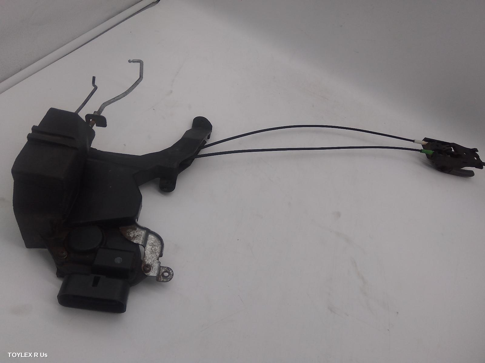 TOYOTA RAV4 2003 Door/Boot/Gate Lock RIGHT FRONT DOOR LOCK, 6 PIN TYPE, ACA2#R