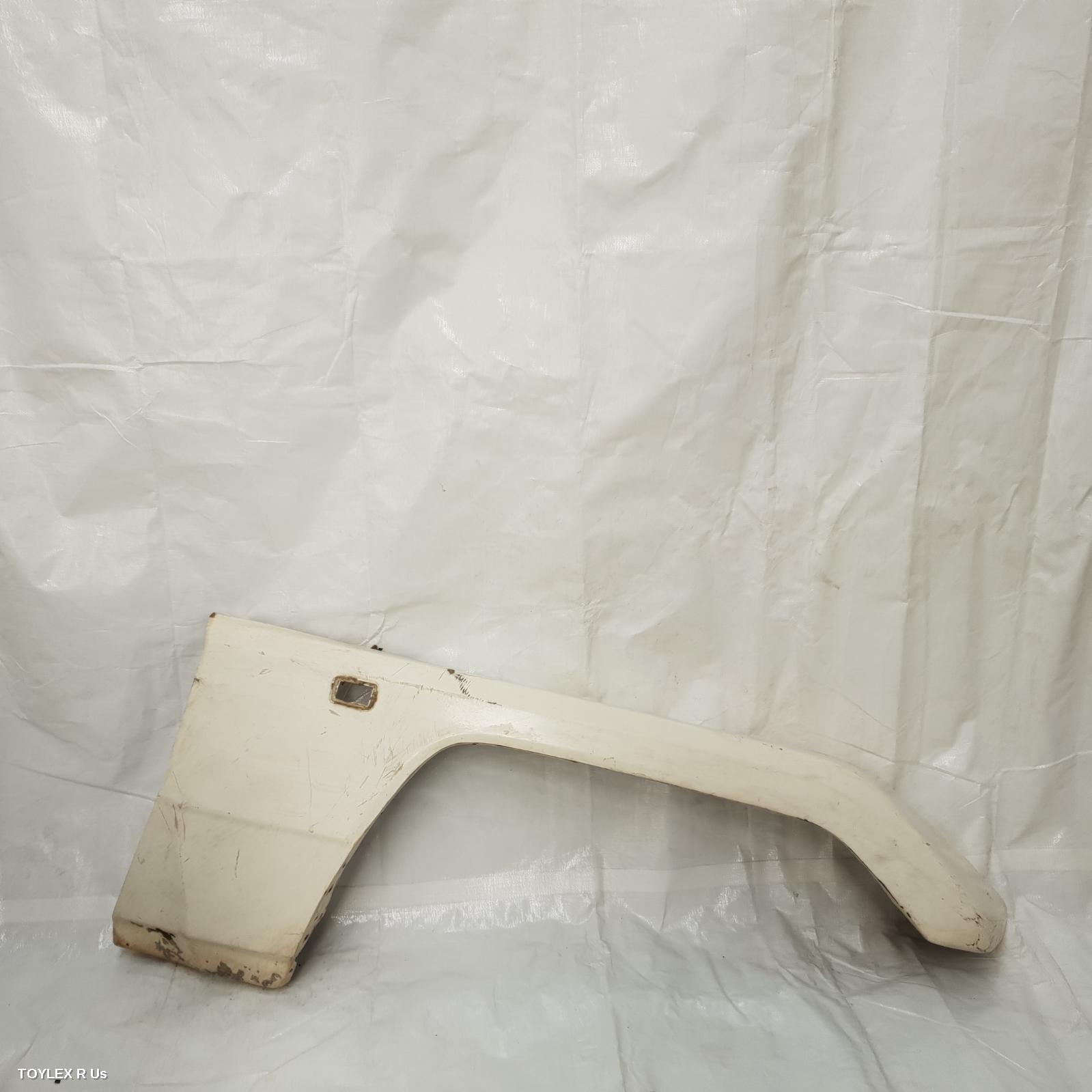 TOYOTA LANDCRUISER 1988 Right Guard 70/78 SERIES, LOWER GUARD NON FLARE TYPE