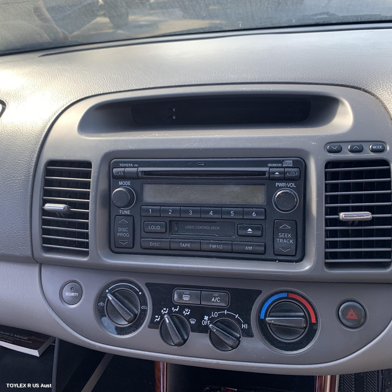 TOYOTA CAMRY 2003 Radio/Cd/Dvd/Sat/Tv SINGLE DISC CD PLAYER (P/N ON FACE 17811), SK36