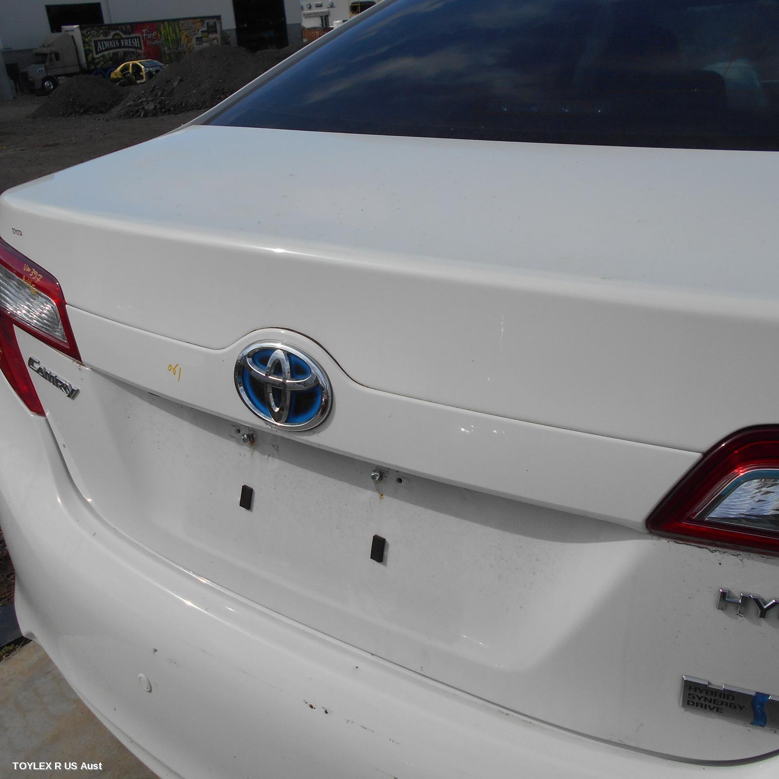 TOYOTA CAMRY 2013 Rear Garnish BOOTLID GARNISH (CENTRE), COLOUR CODED, W/ CAMERA TYPE, ACV50