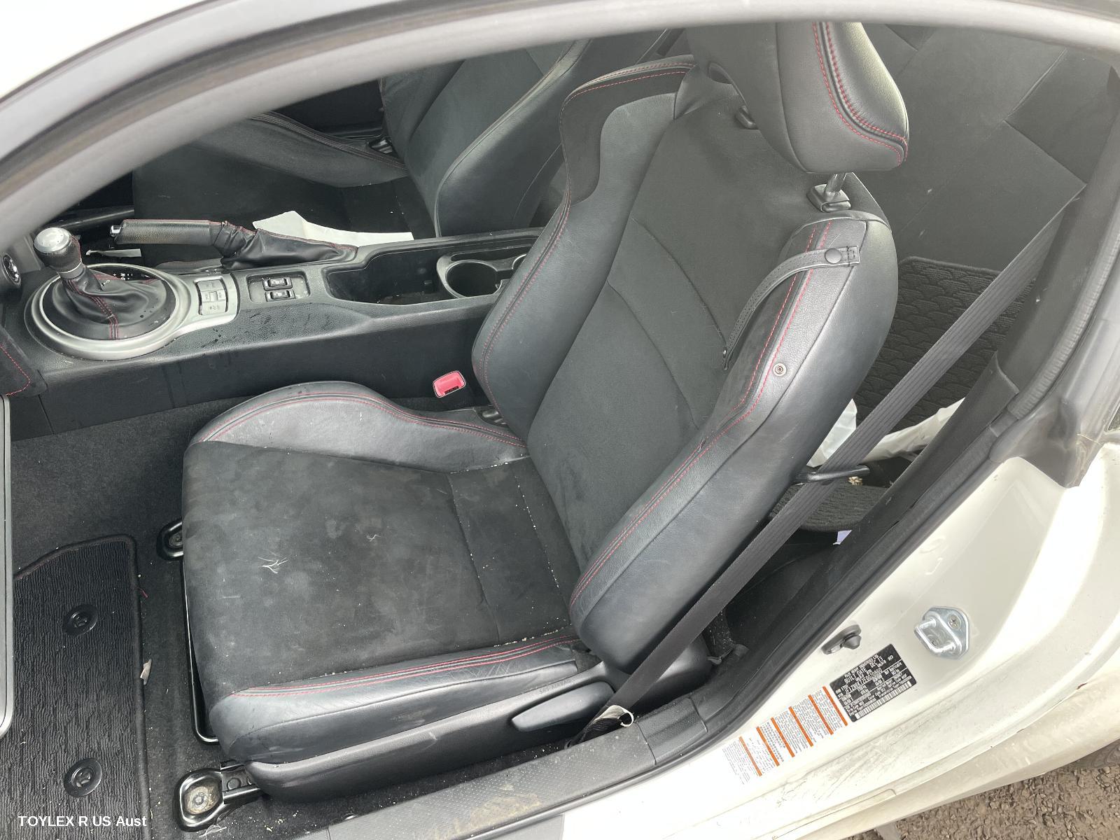 TOYOTA 86 2014 Front Seat LH FRONT, ZN6, PARTIAL LEATHER, GTS