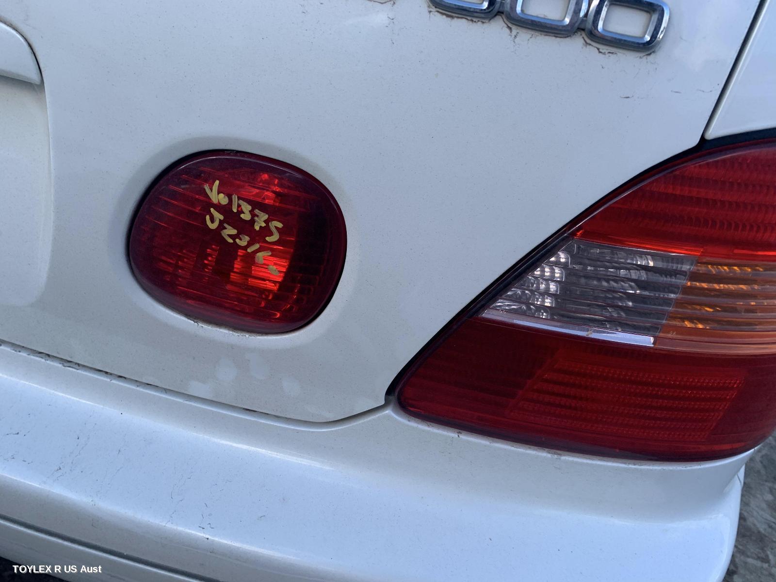 LEXUS GS 1998 Rear Garnish BOOTLID LAMP (RH SIDE)