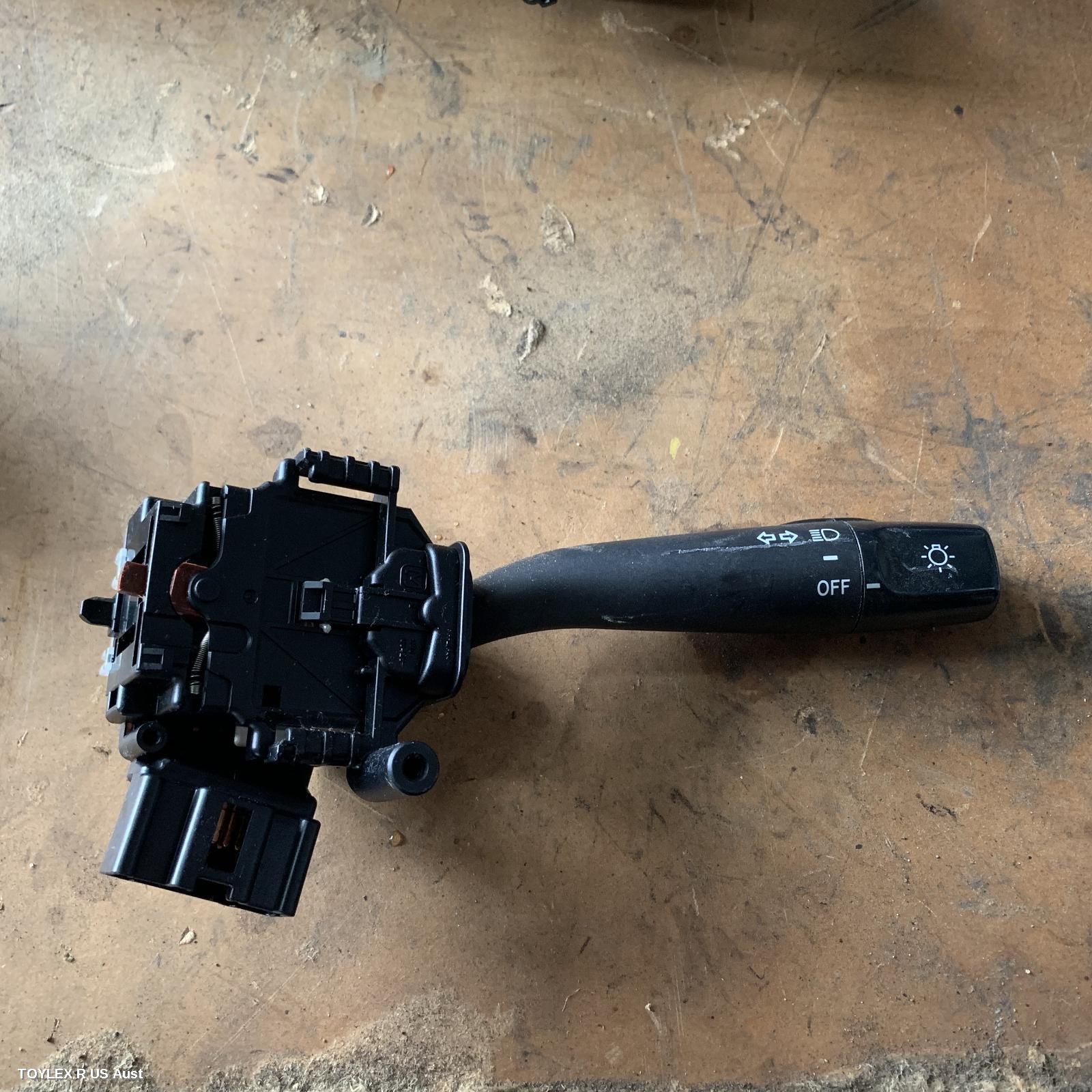 TOYOTA CAMRY 2004 Combination Switch FLASHER SWITCH, SK36, NON SPORTIVO