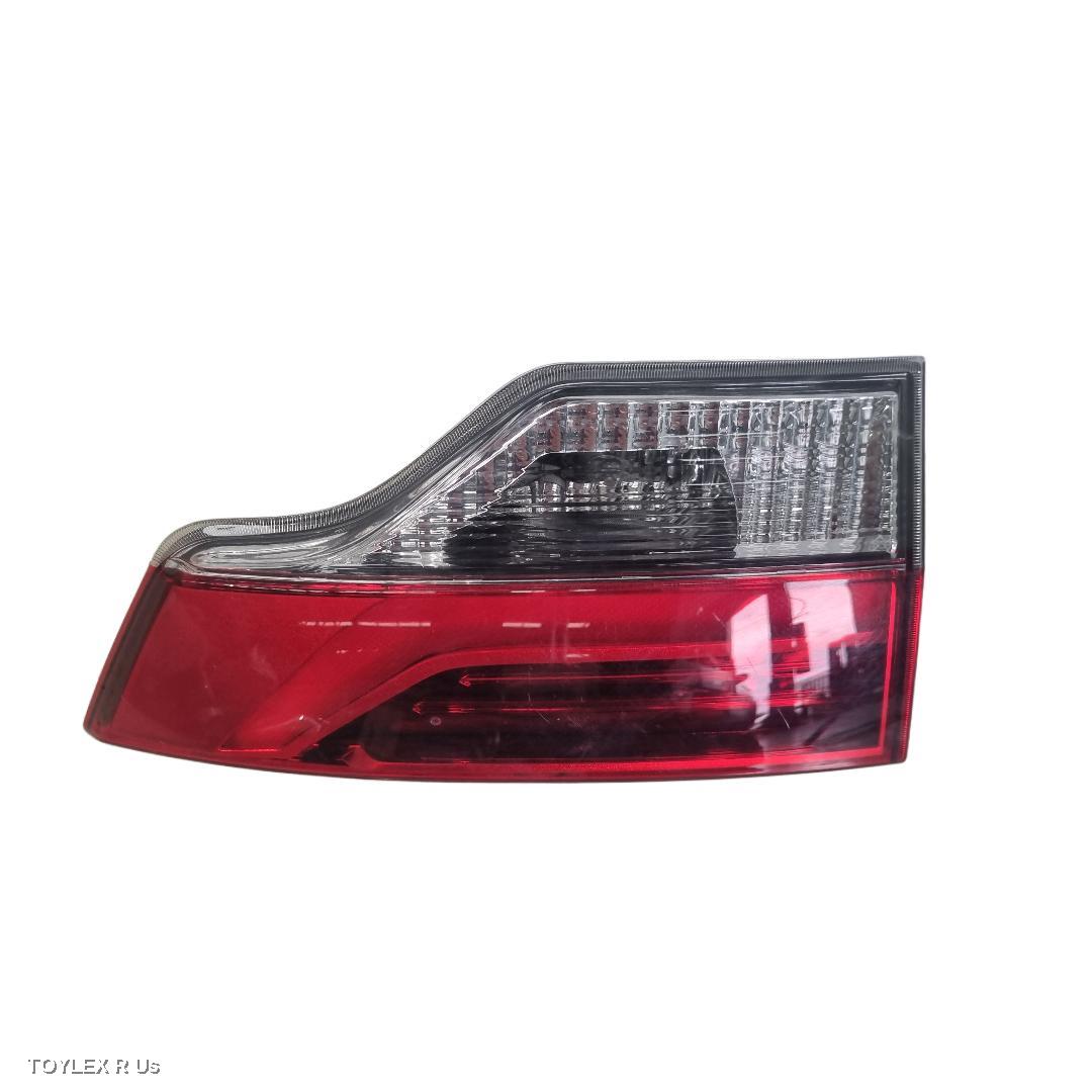 TOYOTA KLUGER 2016 Rear Garnish TAILGATE LAMP (LH SIDE), GSU50/GSU55