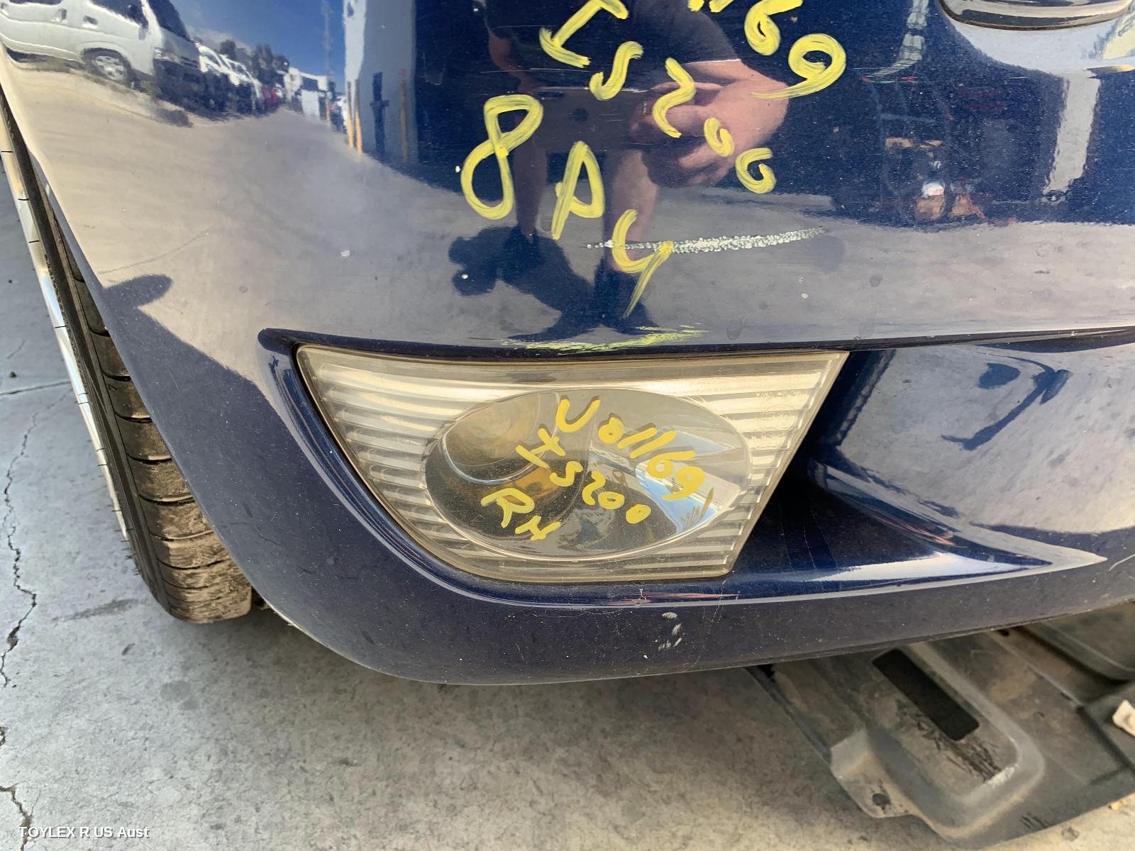 LEXUS IS200/IS300 2005 Right Indicator/Fog/Side BUMPER FOGLAMP, CLEAR LENS TYPE