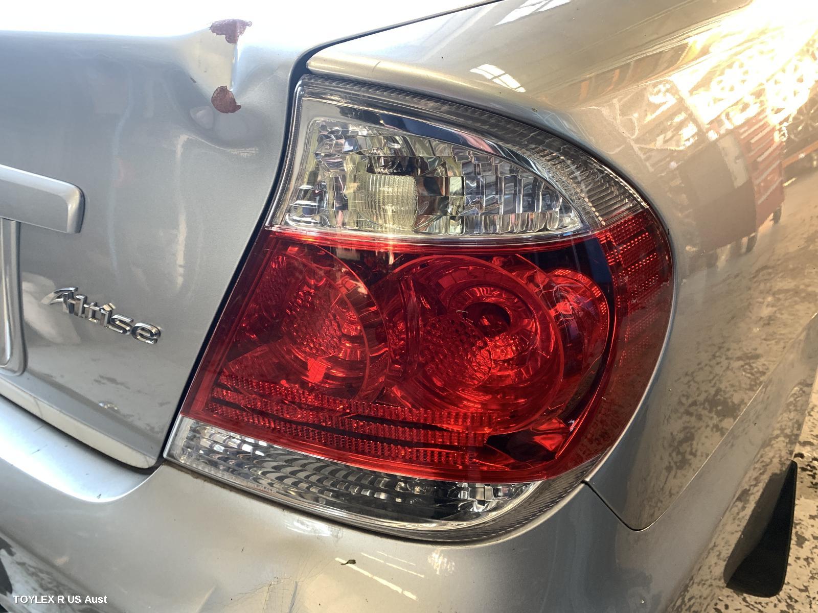 TOYOTA CAMRY 2004 Right Taillight SK36, REVERSE LAMP TOP/BOTTOM (NON SPORTIVO)